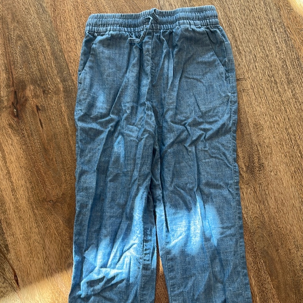 Girls Crew cuts chambray pants!